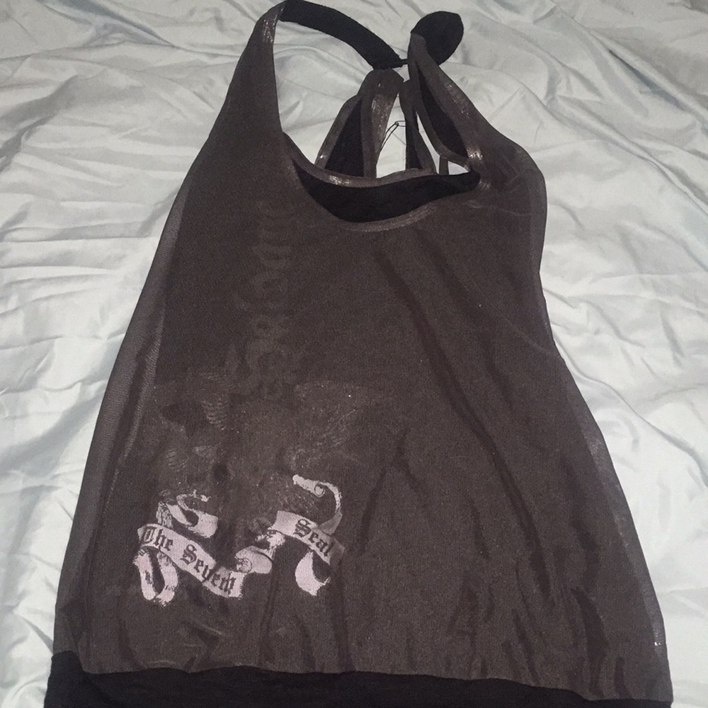 Adjustable open-back tank